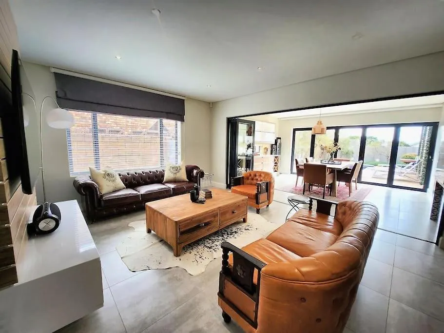 3 On Keswick Apartment Port Elizabeth